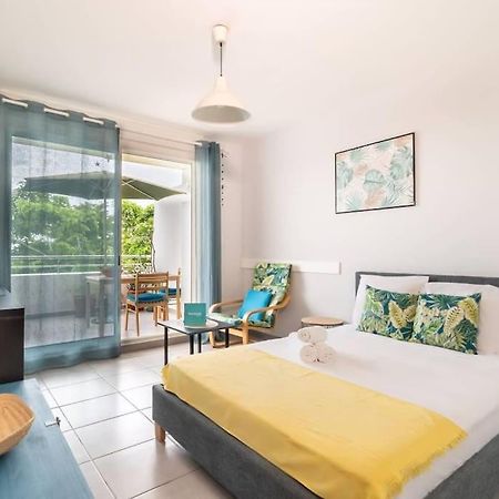 Flamboyant - Studio 2 Personnes Avec Lit De Qualite Hoteliere Separable Pour Couple Ou Amis Avec Tres Belle Terrasse A 12 Min A Pied Ou 4 Min En Voiture Du Lagon De L'Ermitage - St Gilles Les Bains La Saline-Les-Bains Exterior foto
