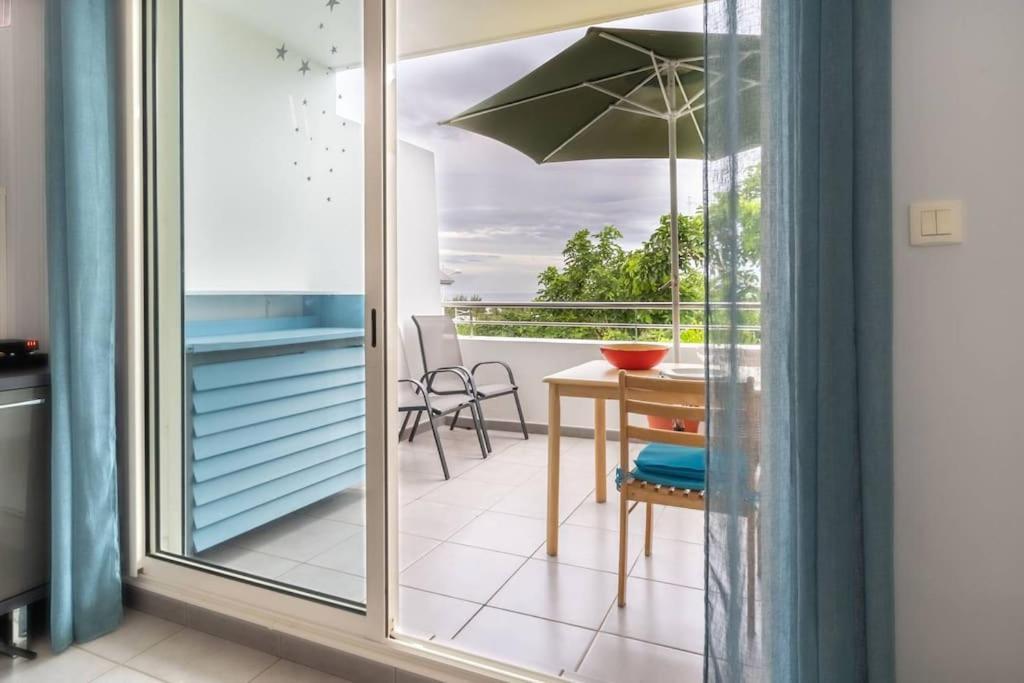 Flamboyant - Studio 2 Personnes Avec Lit De Qualite Hoteliere Separable Pour Couple Ou Amis Avec Tres Belle Terrasse A 12 Min A Pied Ou 4 Min En Voiture Du Lagon De L'Ermitage - St Gilles Les Bains La Saline-Les-Bains Exterior foto