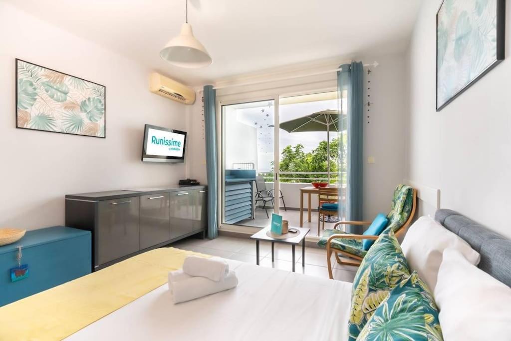 Flamboyant - Studio 2 Personnes Avec Lit De Qualite Hoteliere Separable Pour Couple Ou Amis Avec Tres Belle Terrasse A 12 Min A Pied Ou 4 Min En Voiture Du Lagon De L'Ermitage - St Gilles Les Bains La Saline-Les-Bains Exterior foto